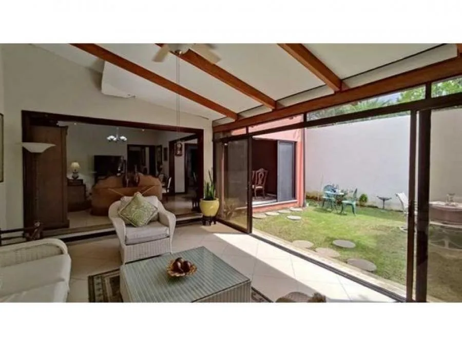 Casa en Venta en Santa Ana. Codigo 5PVV7078023 - Venta en Santa Ana