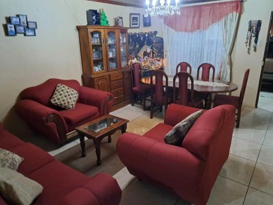 Venta de Casa en Montes de Oca, San José. RAH 24-1920 - Venta en Montes de Oca — photo 2