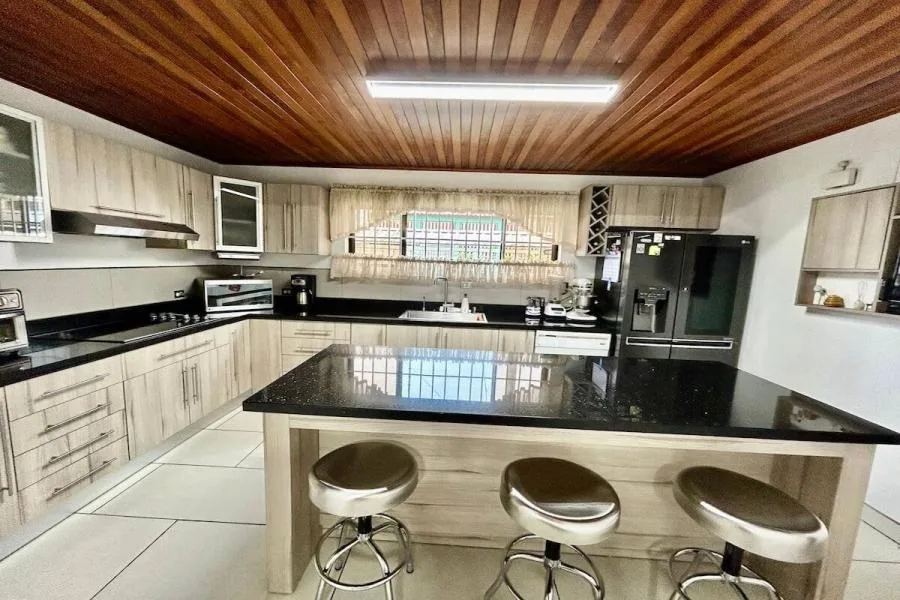 Venta de casa independiente en San Francisco de Dos Ríos, San José #LL157 - Venta en San Francisco de Dos Ríos — photo 3