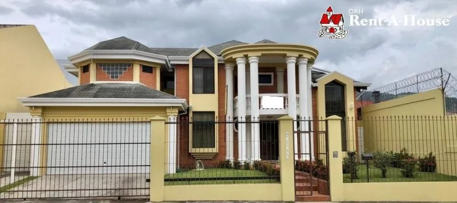 Casa en Venta en Escazú, San José. RAH 23-626 - Venta en Escazú