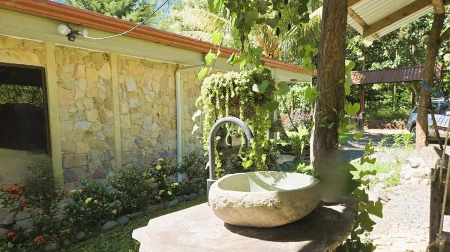 CASA RENOVADA EN EL ROBLE, PÉREZ ZELEDÓN , $170,000 USD - Venta en Perez Zeledón — photo 3