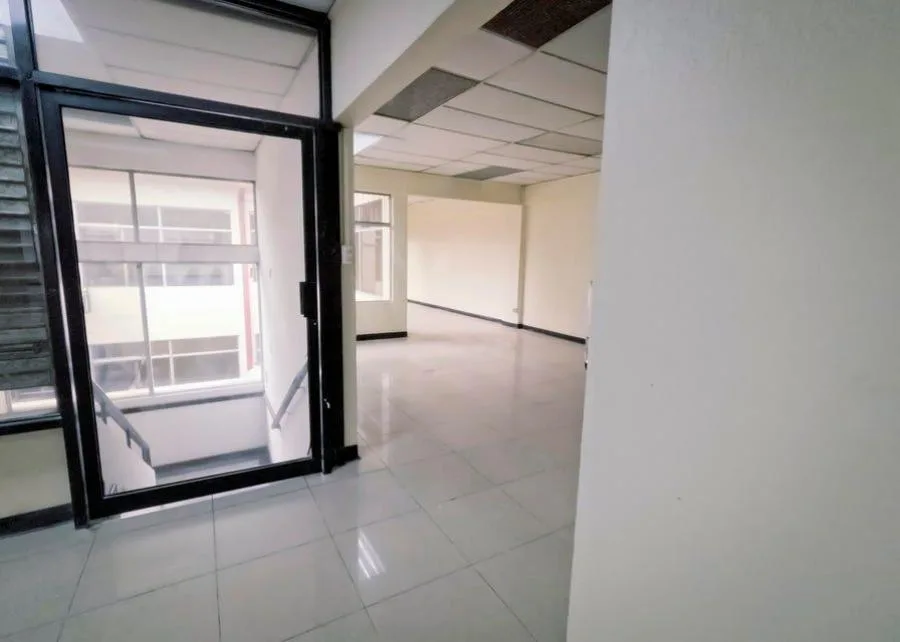 Venta de Edificio en Carmen, San José. PRECIO REBAJADO - Venta en San José — photo 4