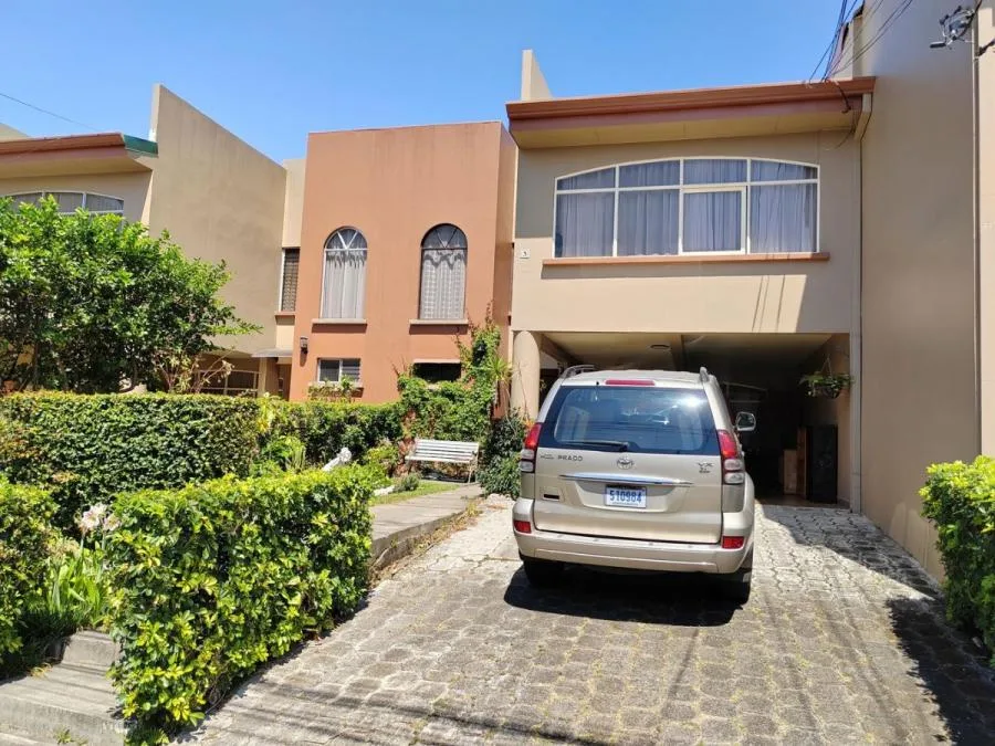 Venta de Oficina Comercial en Edificio Corporativo, Llorente de Tibás  - Venta en Tibás