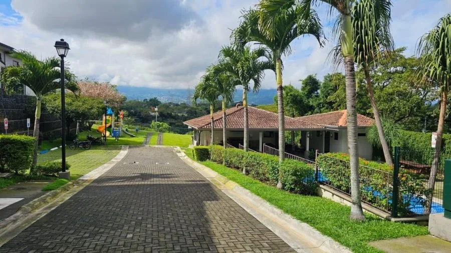 Venta de casa en Heredia Lagunilla PBR - Venta en Ulloa