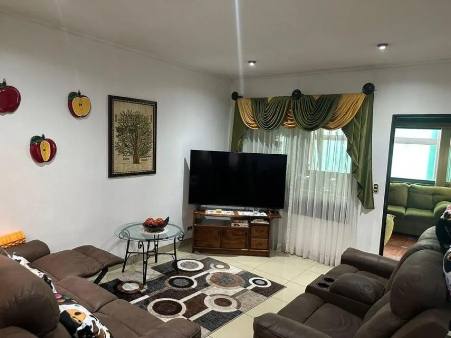Venta de Casa en San Francisco de Heredia. RAH 25-641 - Venta en San Francisco