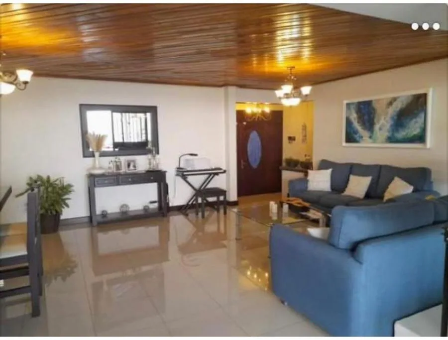 Venta de casa en Los Colegios Norte, Moravia US$385,000 #ER003 - Venta en San Vicente