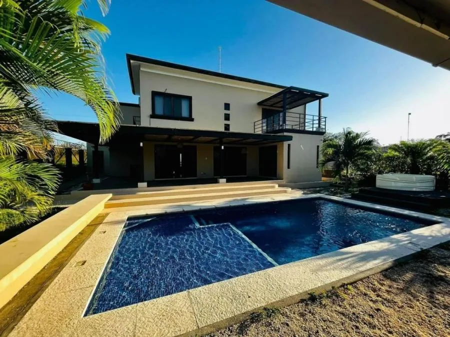 Venta de casa en Liberia Guanacaste E.T #24-581 - Venta en Liberia