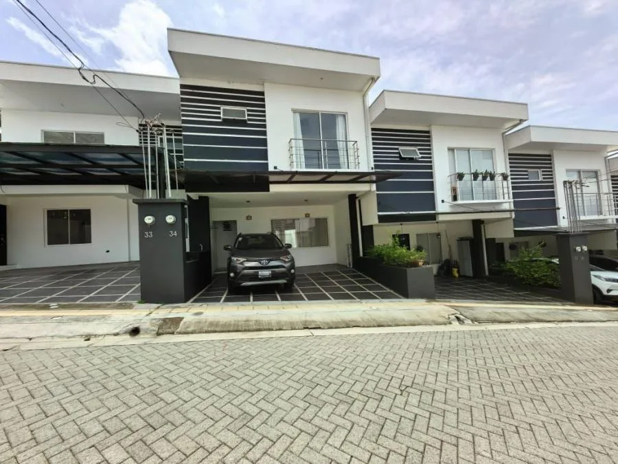 MLS24-383 Bella casa en venta en Condominio Santo Domingo de Heredia - Venta en Santo Domingo