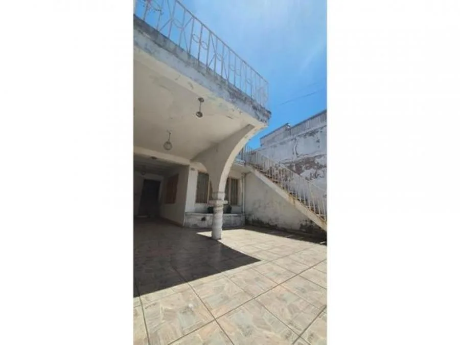 VENTA DE LOTE CON CASA Y DOS APARTAMENTOS PARA DEMOLER, SAN JOSE, HOSPITAL - Venta en San Pedro — photo 2