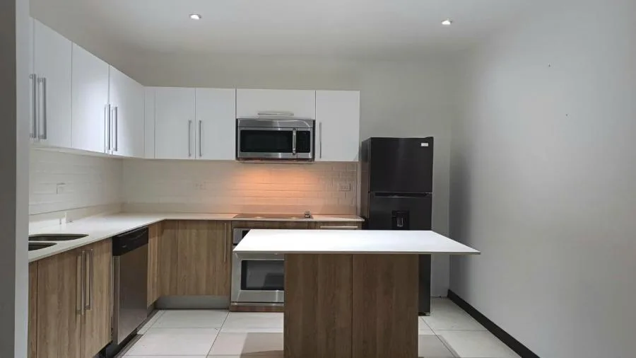 Alquiler de Apartamento en Sanchez de Curridabat. RAH 25-1407 - Alquiler / Renta en Curridabat