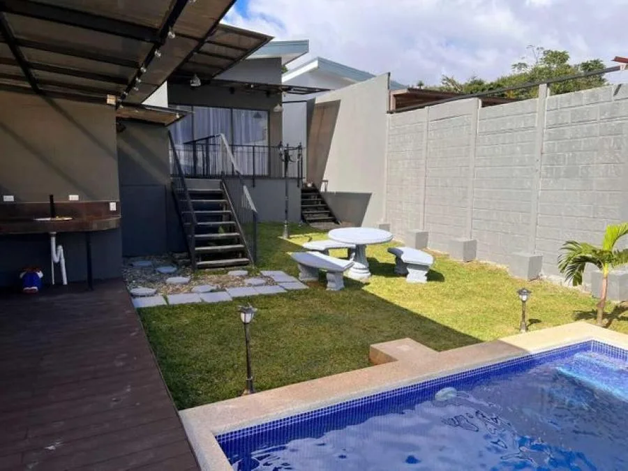 Disfrute tener su piscina privada en su nuevo hogar RAH 231154 - Venta en San Isidro