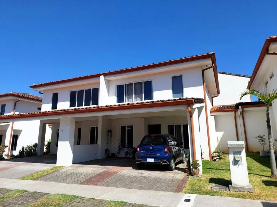 Venta de Casa Ciudad Colon E.T #25-1588 - Venta en Mora