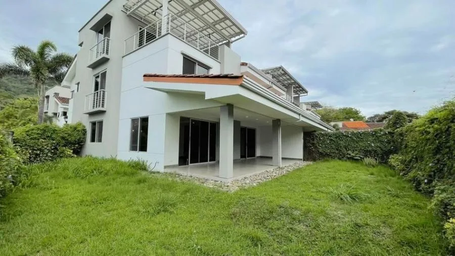 MLS-25-1972 LS ALQUILER CASA SAN RAFAEL ESCAZU - Alquiler / Renta en Escazú