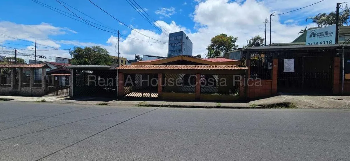 Venta de Propiedad en El Centro de Paraíso de Cartago. RAH 26-1845 USO COMERCIAL - Venta en Paraíso