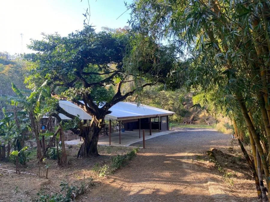 Quinta en venta en Santiago de San Ramón: tu refugio de paz en la naturaleza - Venta en San Ramón