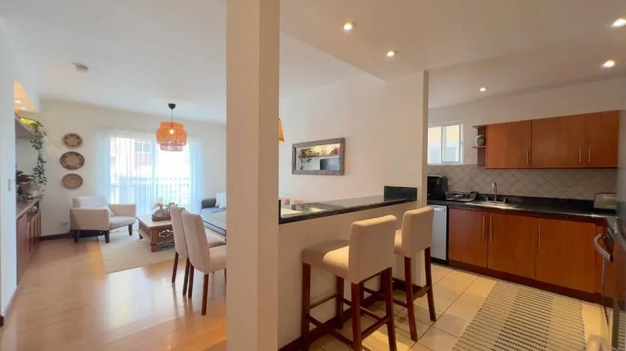 Alquiler de apartamento en condominio, Bello Horizonte. RAH 26-318 NR - Alquiler / Renta en Escazú