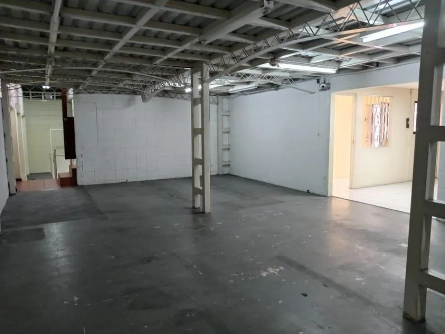 alquiler de comercial en san jose moravia - Alquiler / Renta en Moravia