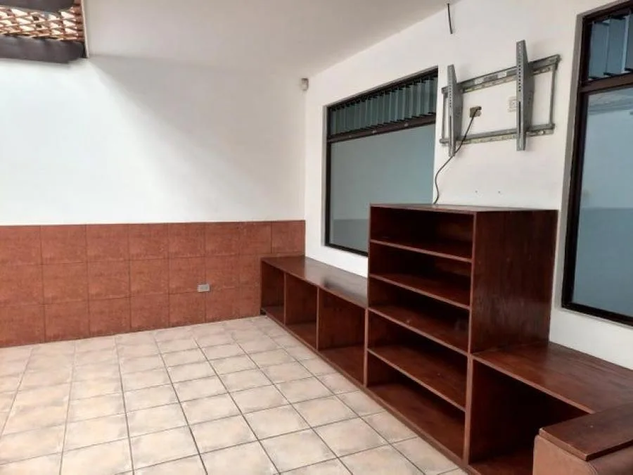MLS-26-283 LS VENTA CASA MORAVIA SAN JOSE - Venta en Moravia — photo 3
