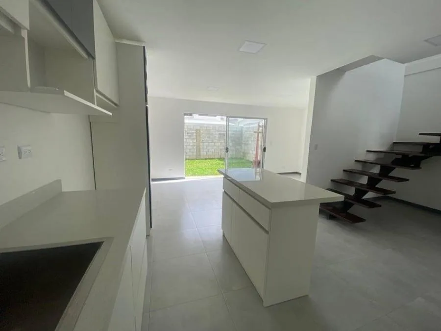 Venta de casa nueva en condominio La Floresta  en la union de cartago  PBR - Venta en La Unión