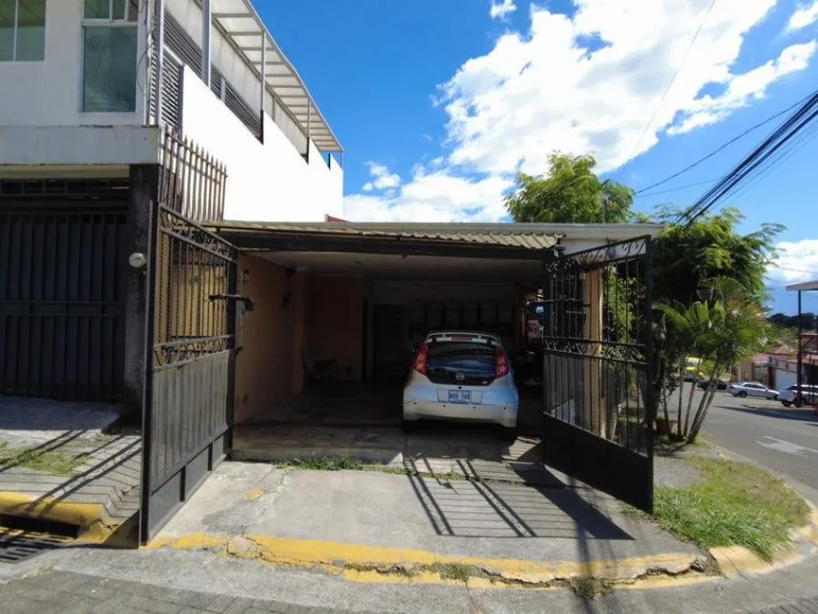 CASA EN VENTA EN BARVA, cod: CTL 23-2021 - Venta en Barva