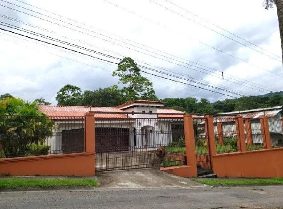 Hermosa Casa En Venta En Turrialba Cartago; Idi: 134370 - Venta en Turrialba