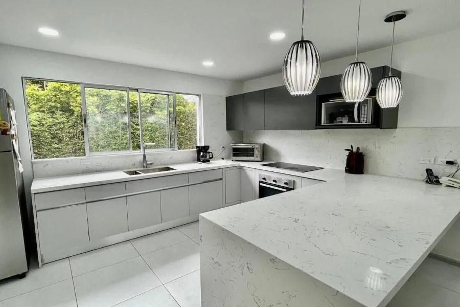 CityMax Alquila casa en Santa Ana Lindora  - Alquiler / Renta en Lindora