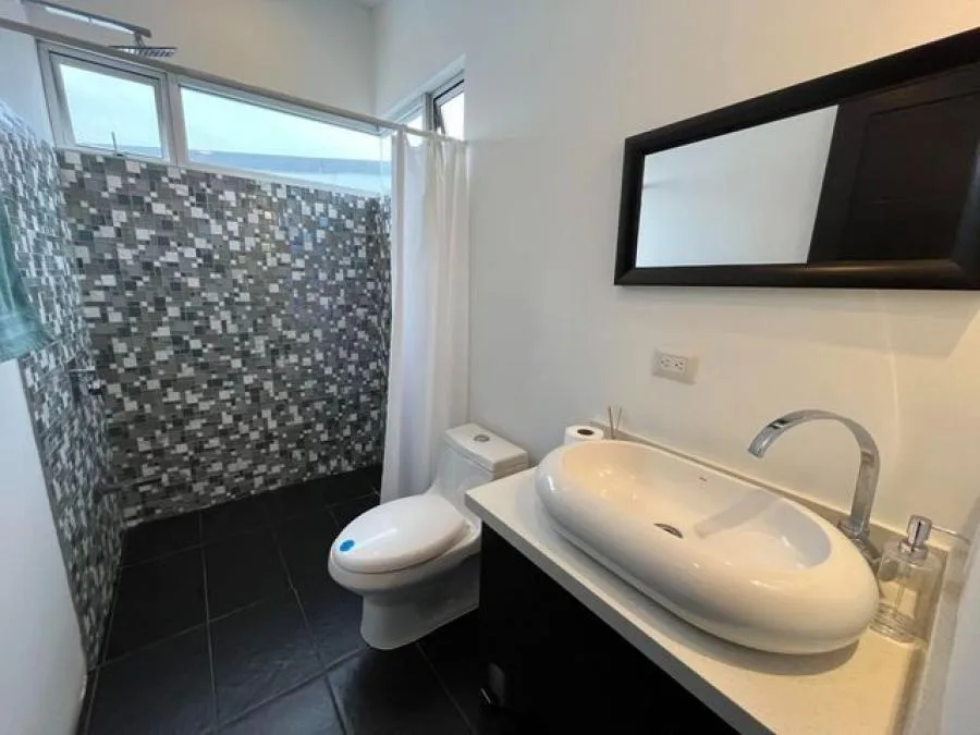 MLS-26-1052 LS VENTA HERMOSA CASA MONTES DE OCA SAN JOSE - Venta en Montes de Oca — photo 4
