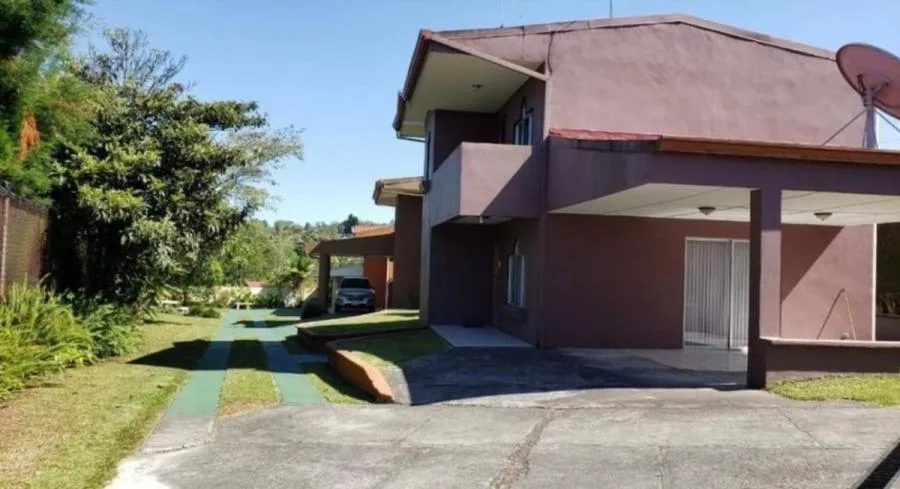 Se vende propiedad con tres casas en Cartago - Venta en San Ramón — photo 4
