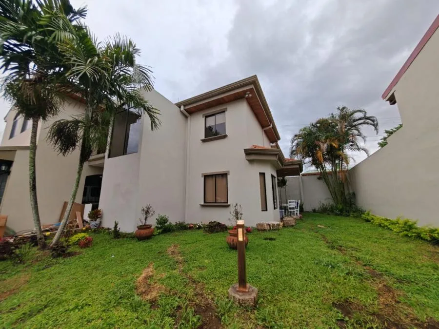 Venta de casa en Residencial Vereda Real en Santo Domingo de Heredia - Venta en Santo Domingo
