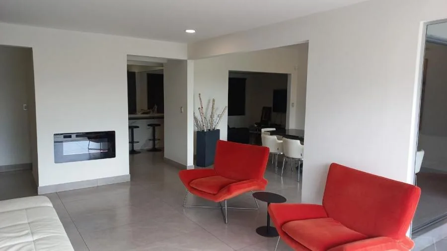 Venta de Casa en Guadalupe Mata de Platano MGA - Venta en Goicoechea — photo 2