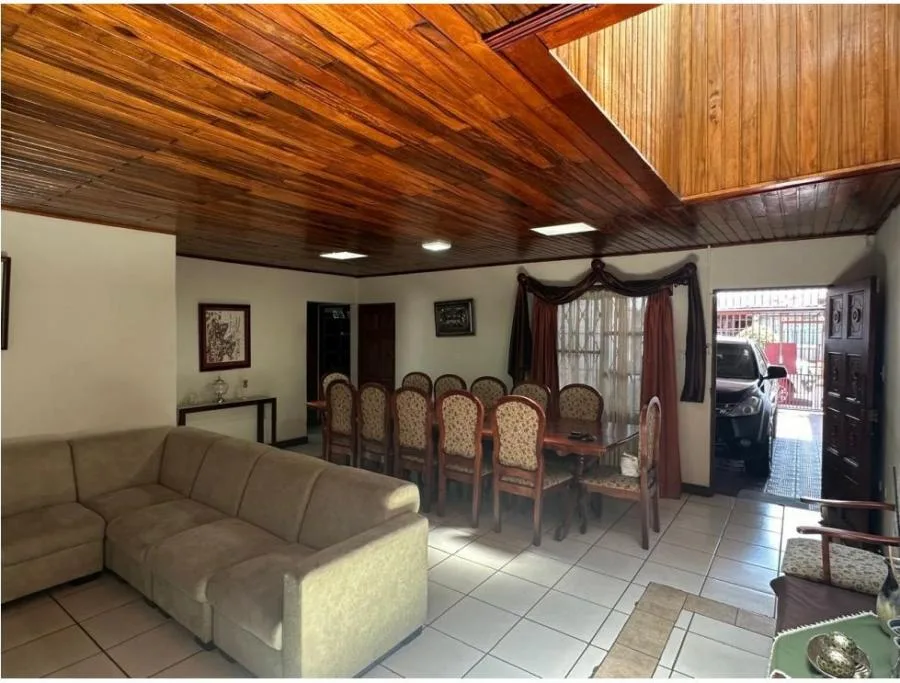 Venta de casa con uso mixto en Rohmoser, San José US$242,500 #ER006 - Venta en Pavas — photo 2