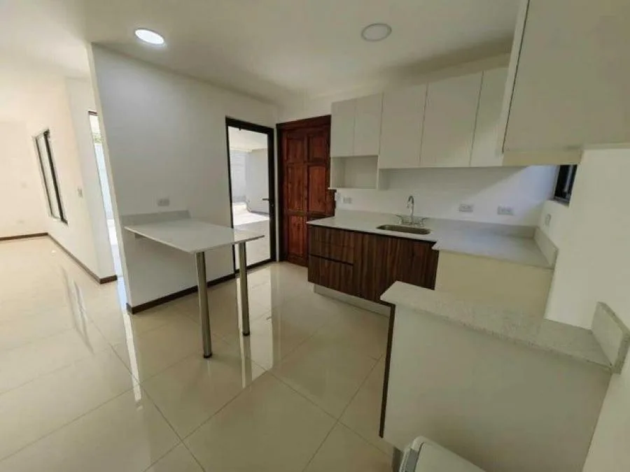 Alquiler de Casa en Ciudad Colón San José - Alquiler / Renta en Mora — photo 3