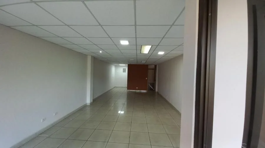 Venta de Edificio Comercial en Mata de Plátano, San José. RAH 26-588 - Venta en Goicoechea — photo 3