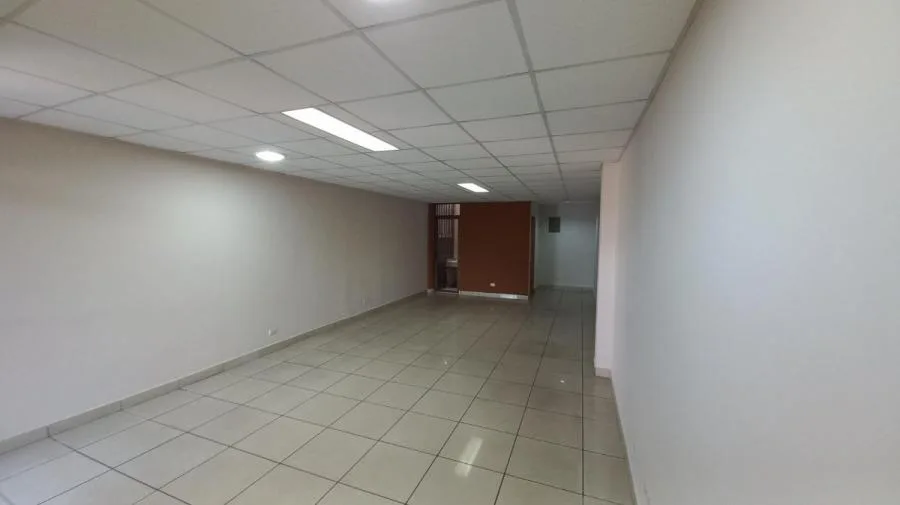 Venta de Edificio Comercial en Mata de Plátano, San José. RAH 26-588 - Venta en Goicoechea — photo 5