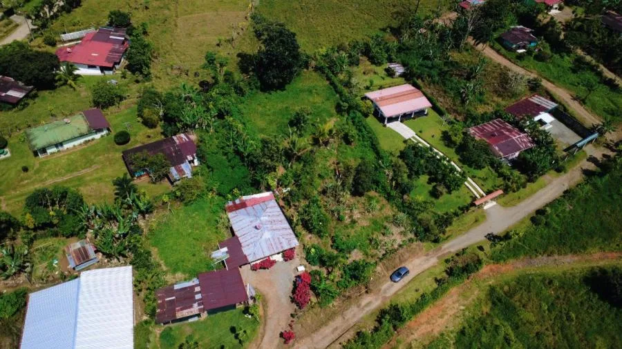 EN VENTA: LOTE RESIDENCIAL DE 2000 m² EN MIRAFLORES, PÉREZ ZELEDÓN - Venta en Perez Zeledón — photo 3