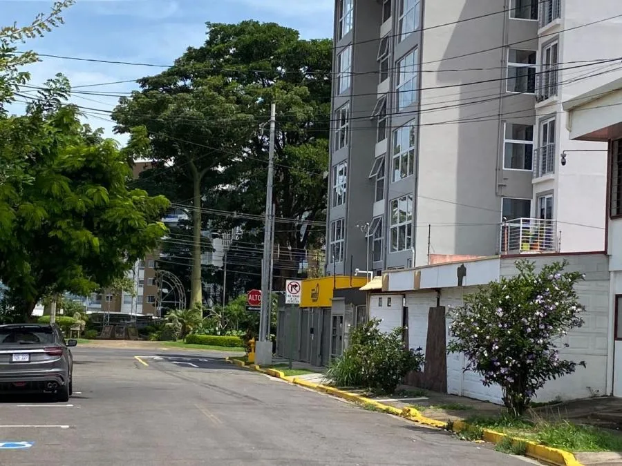Venta de casa independiente en Sabana Este, San José #CE001 - Venta en San José