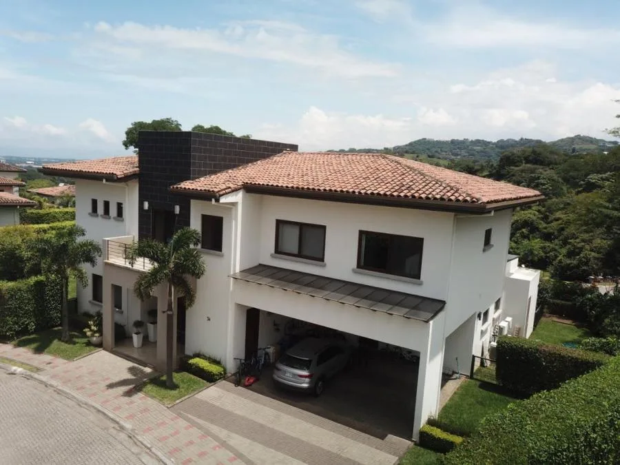 CASA EN VENTA EN SANTA ANA, cod: CTL MLS #23-361 - Venta en Santa Ana