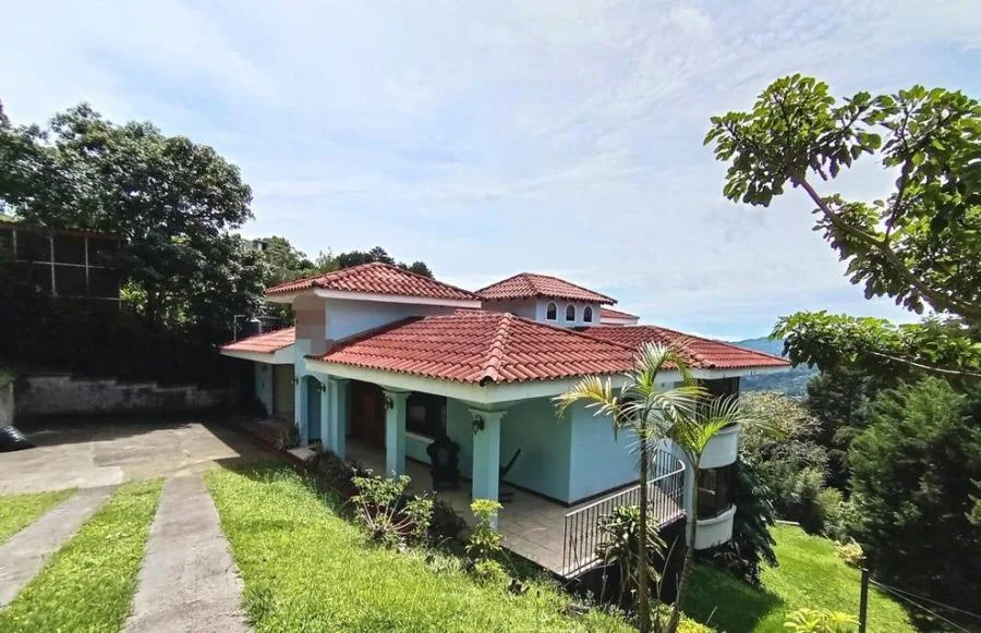 VENTA DE CASA EN ASERRI TARBACA PBR - Venta en Aserrí