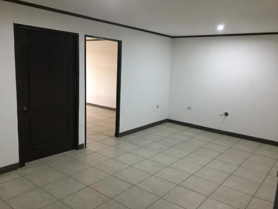 Edificio en alquiler y/o venta en Rohrmoser - Alquiler / Renta en San José — photo 2