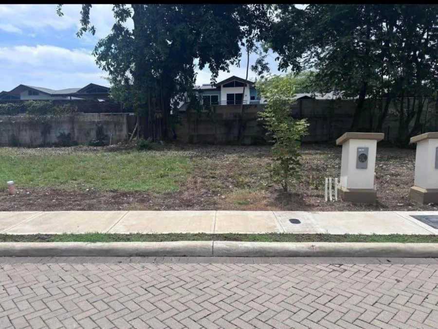 PUNTARENAS JACO CONDOMINIO PRIAI VENDO LOTE 147 M2 - Venta en Garabito