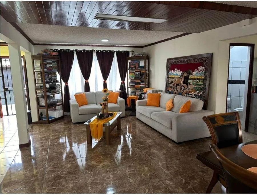 Venta de Propiedad con casa y apartamento en Rohrmoser, San José US$350,000 #JM71 - Venta en San José