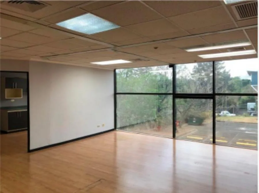 Oficina En Alquiler De 96 M² En Oficentro En Escazú; Idi: 135733 - Alquiler / Renta en San Rafael