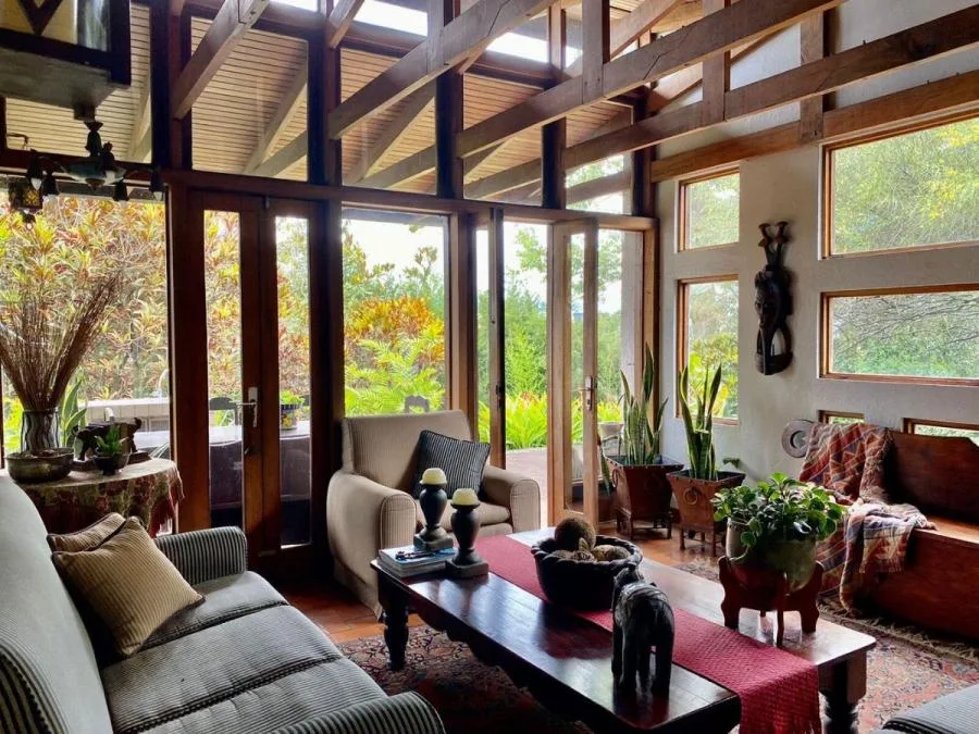 Venta de Acogedora Casa en Escazú / Mls. 25-1835 OFC JB - Venta en Escazú