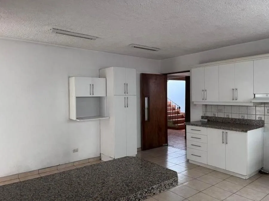 Casa en Alquiler cerca de Escuelas Ubicada en San Jose, Moravia - Alquiler / Renta en Moravia — photo 5