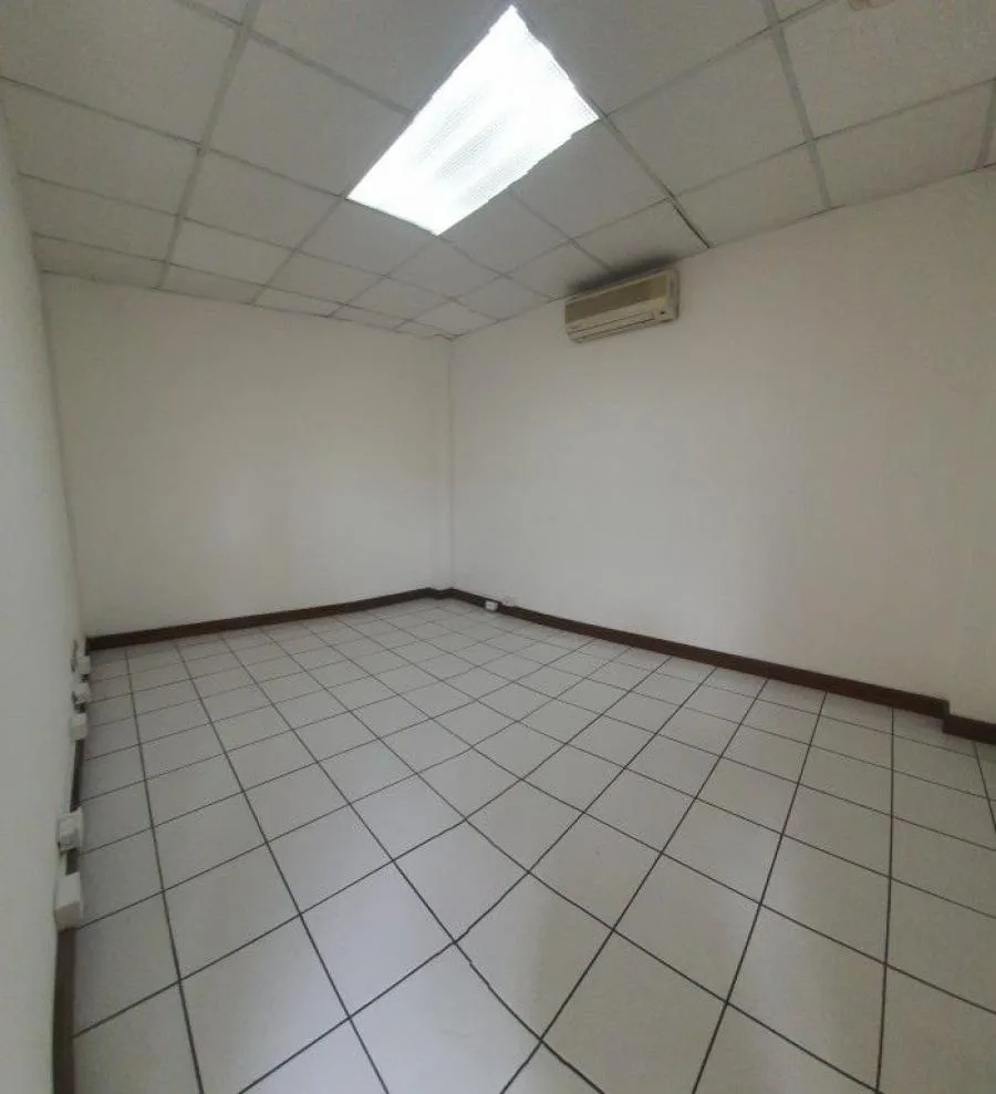Oficina En Alquiler Cerca Parque De La Sabana San Jose; Idi: 128573 - Alquiler / Renta en San José