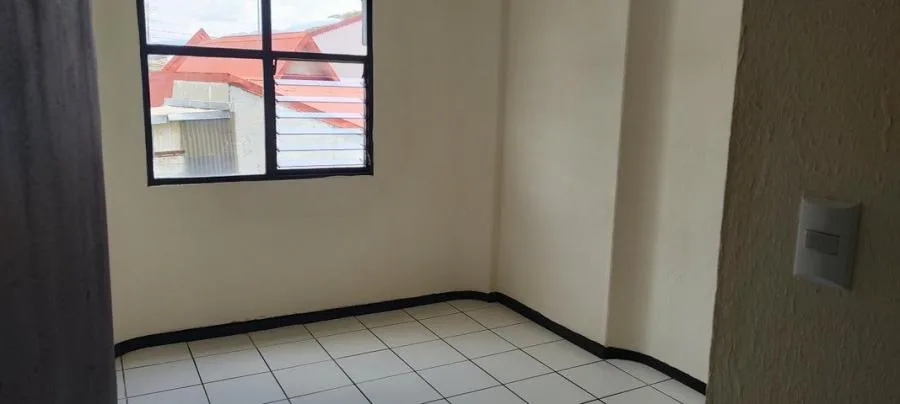 Venta de Apartamento en Tibás, San José. - Venta en Tibás — photo 4