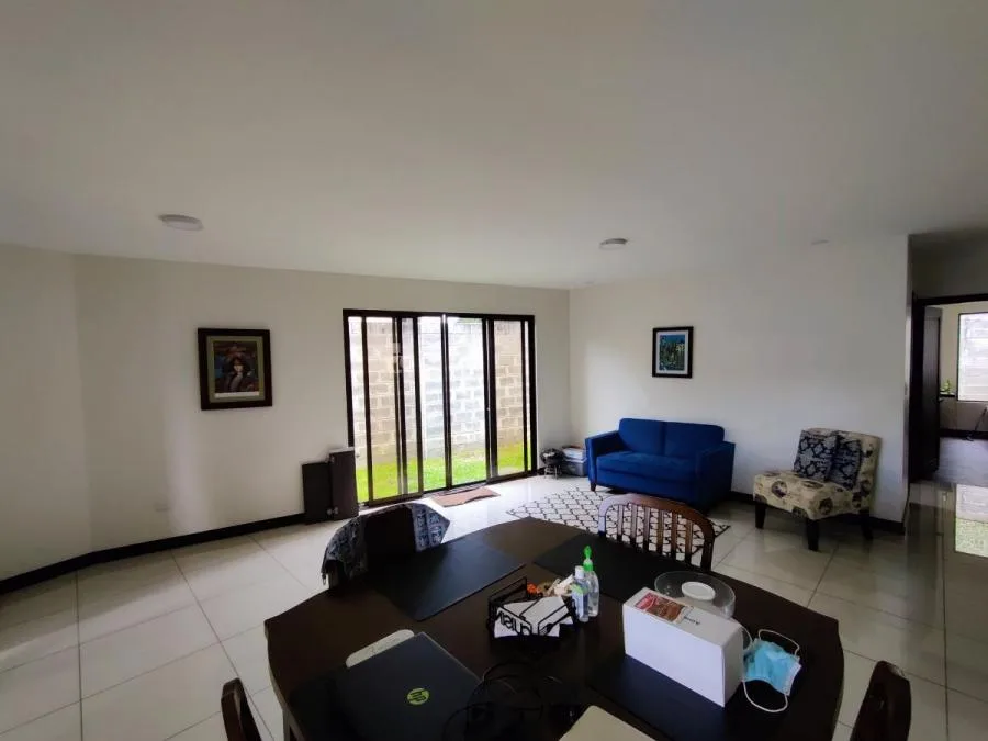 Casa en Venta con Paneles Solares Ubicada en Cartago, La Unión  - Venta en La Unión
