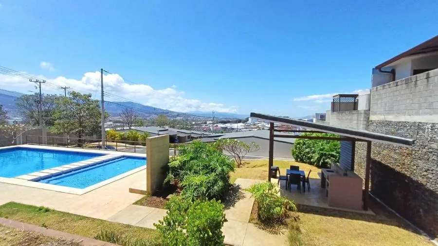 Venta de casa de un nivel en Condominio en Ulloa Heredia MGA - Venta en Ulloa