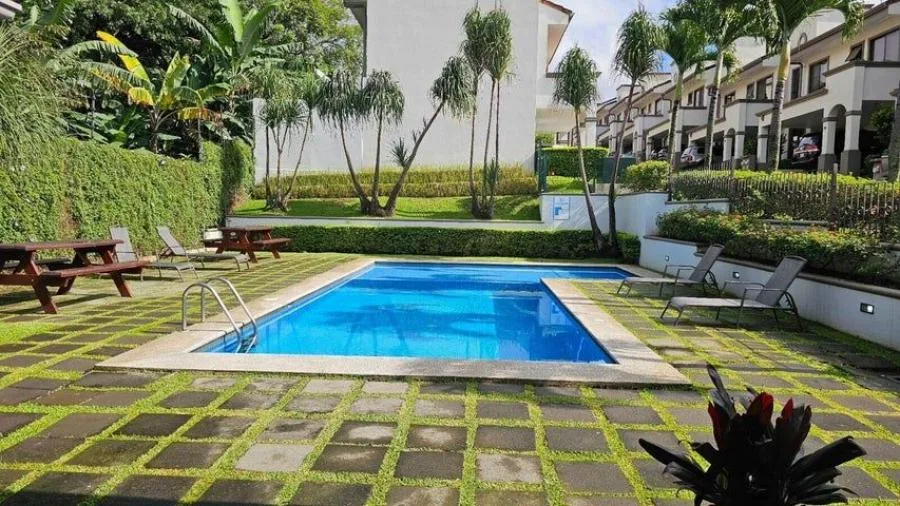 Venta de casa en condominio de Lagunilla Heredia - Venta en Ulloa
