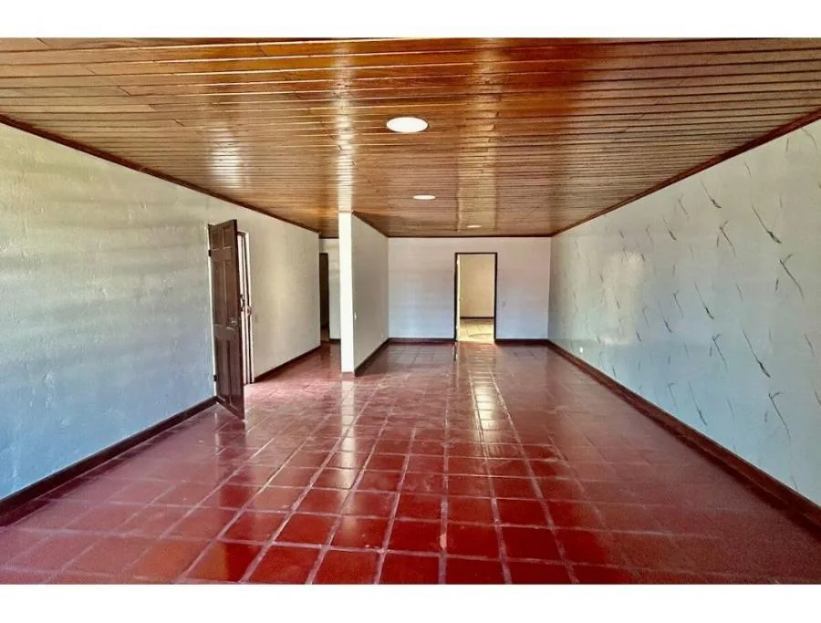 Venta de casa en Residencial La Maravilla, Sabanilla #JM65 - Venta en San Pedro — photo 2